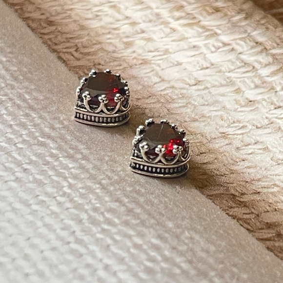 “Garnet Hearts” 925 Sterling Silver Natural Garnet Faceted Heart Stud Earrings - Picture 12 of 17